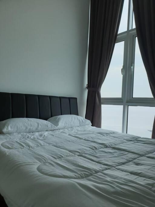 Direct Qbm & Ikea *Highfloor Sunrise Seaview Condo Bayan Lepas Esterno foto